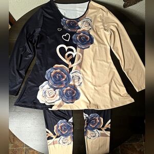 Roses and Hearts outfit, Size XXL, Cream and Black